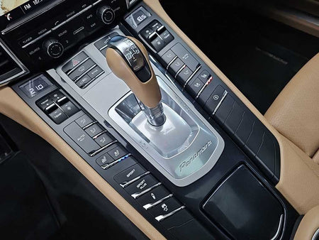 Porsche Panamera — photo 08