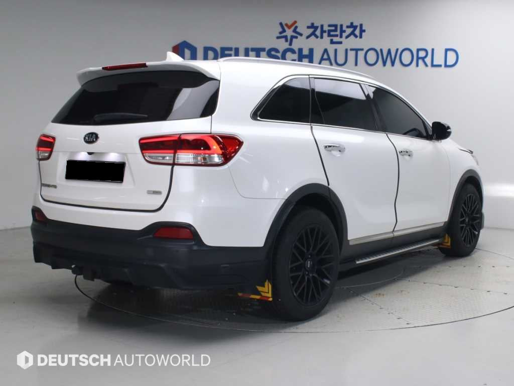 Kia Sorento — photo 02