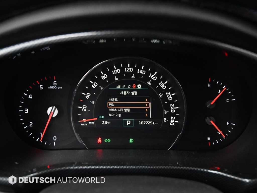 Kia Sorento — photo 08