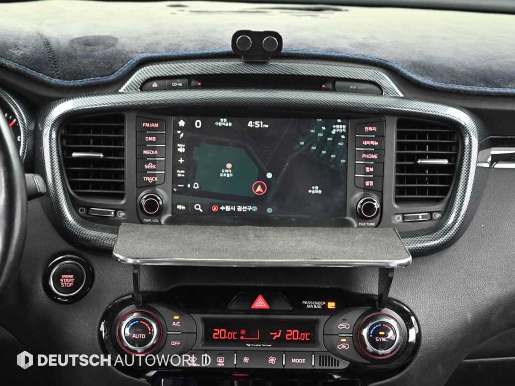 Kia Sorento — photo 14