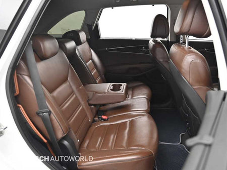 Kia Sorento — photo 12