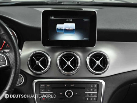 Mercedes-Benz GLA-Class — photo 14