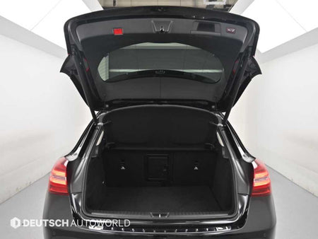 Mercedes-Benz GLA-Class — photo 19