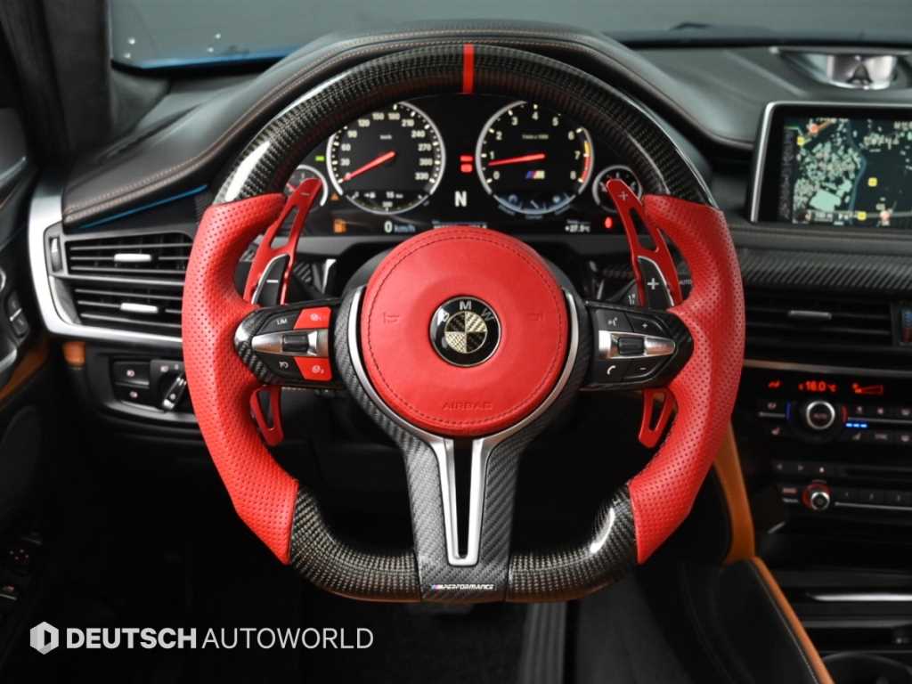 BMW X6M — photo 13