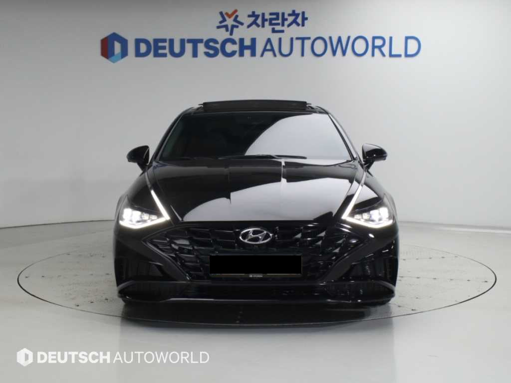 Hyundai Sonata — photo 03