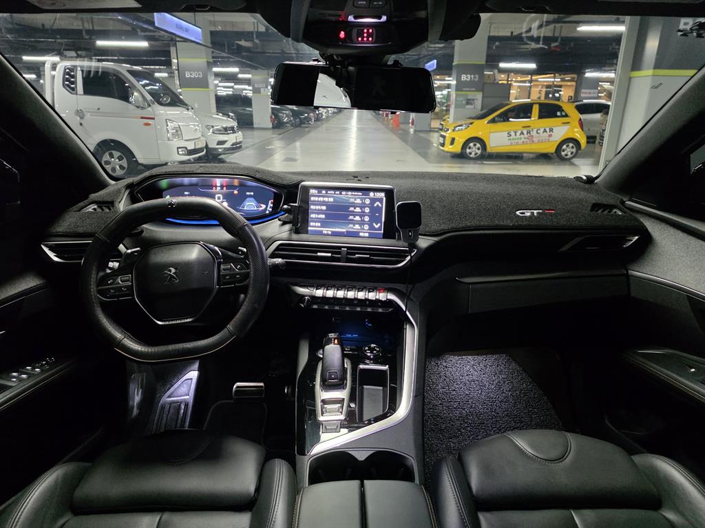 Peugeot 5008 — photo 11