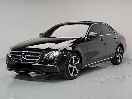 Mercedes-Benz E-Class — photo 01