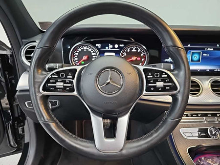 Mercedes-Benz E-Class — photo 09
