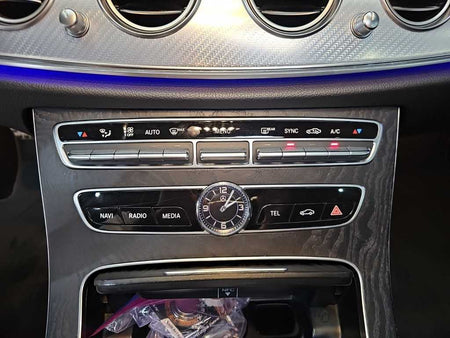 Mercedes-Benz E-Class — photo 10