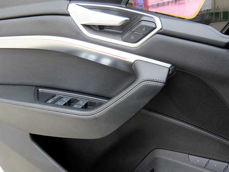 Audi e-tron — photo 12