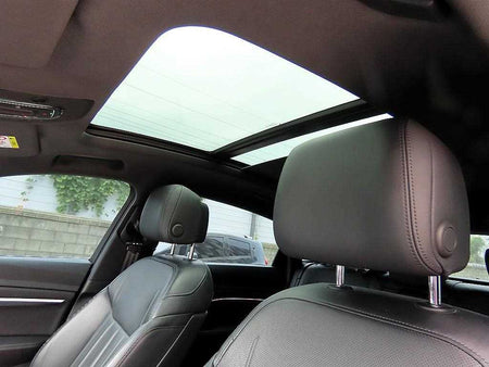 Audi e-tron — photo 15
