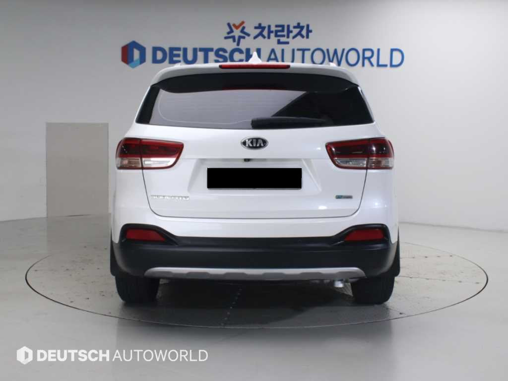 Kia Sorento — photo 04
