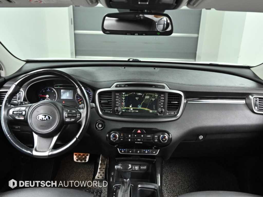 Kia Sorento — photo 07