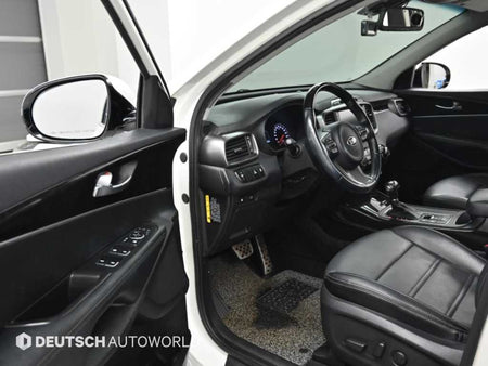 Kia Sorento — photo 11