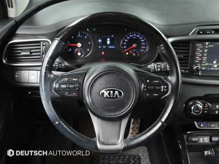 Kia Sorento — photo 13