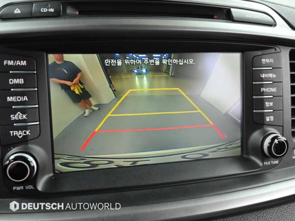 Kia Sorento — photo 15