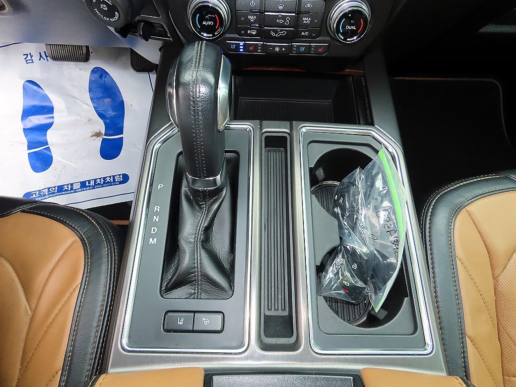 Ford F150 — photo 10