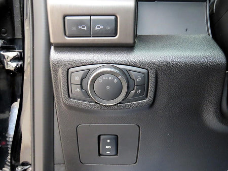Ford F150 — photo 12