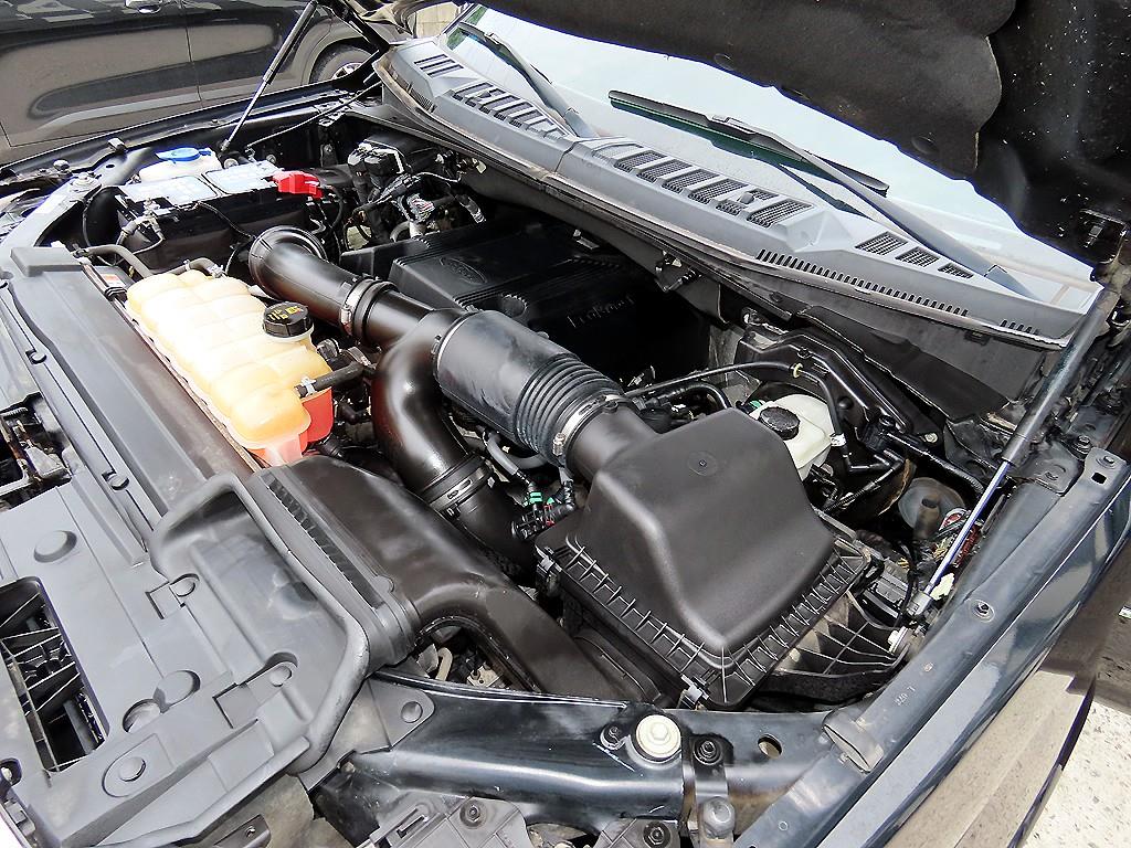 Ford F150 — photo 19