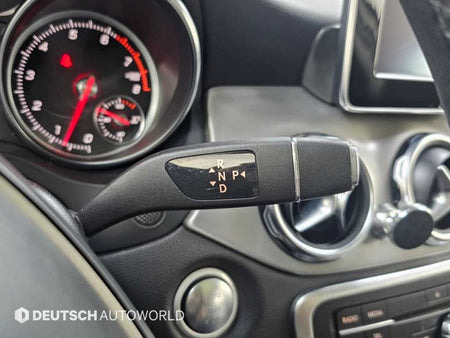 Mercedes-Benz GLA-Class — photo 09