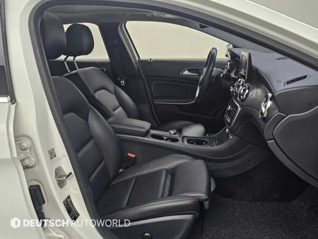 Mercedes-Benz GLA-Class — photo 10