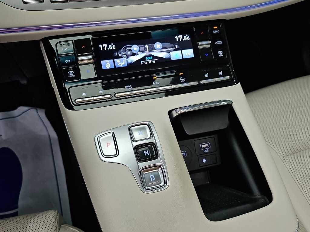 Hyundai Grandeur — photo 08