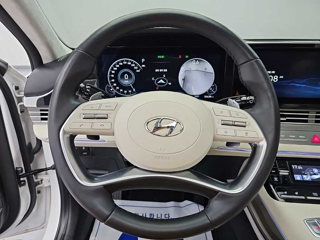 Hyundai Grandeur — photo 09