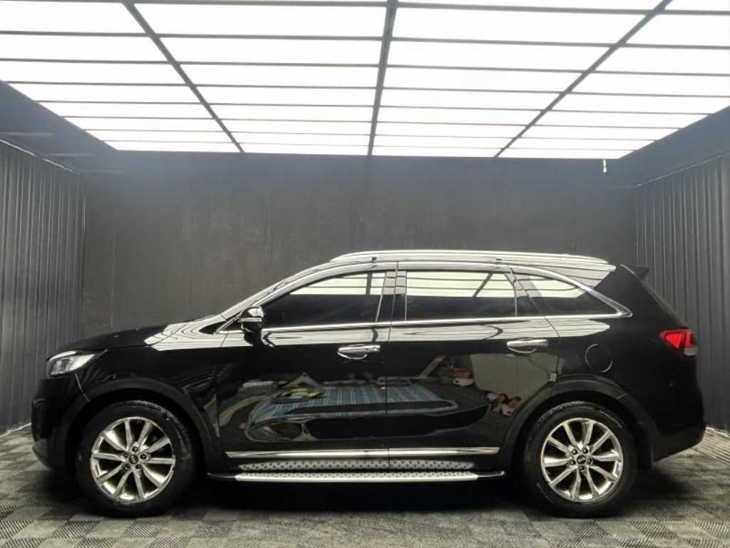 Kia Sorento — photo 03