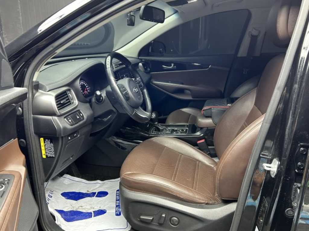 Kia Sorento — photo 07