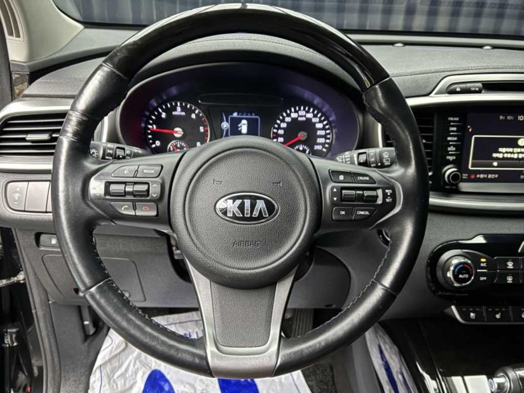 Kia Sorento — photo 08