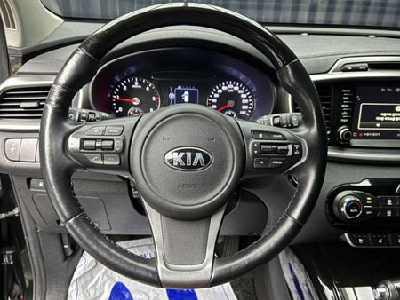 Kia Sorento — photo 08