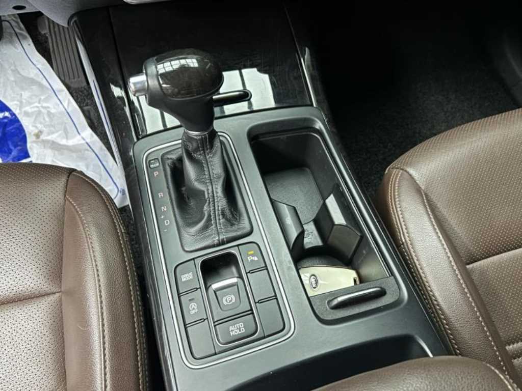 Kia Sorento — photo 11