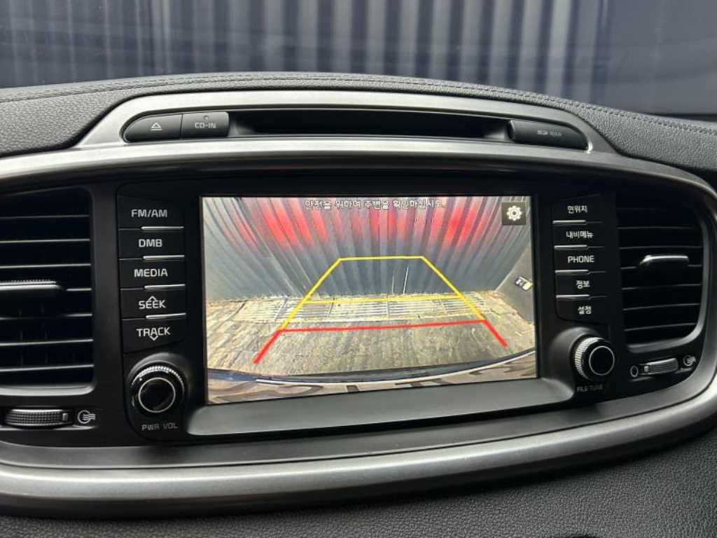 Kia Sorento — photo 15