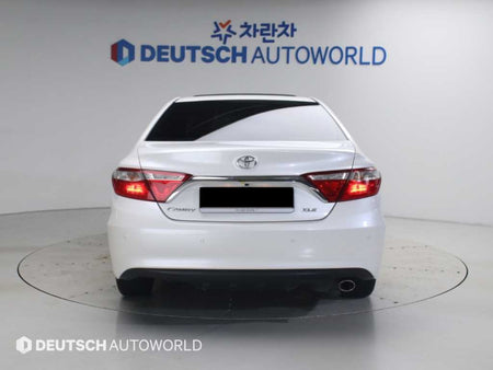 Toyota Camry — photo 04