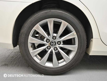 Toyota Camry — photo 05