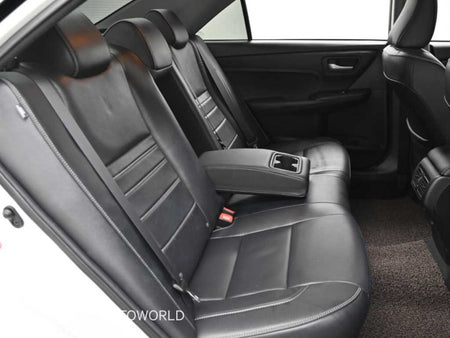 Toyota Camry — photo 12