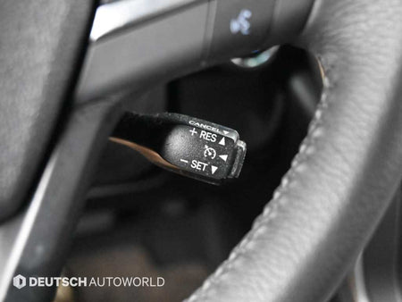 Toyota Camry — photo 17