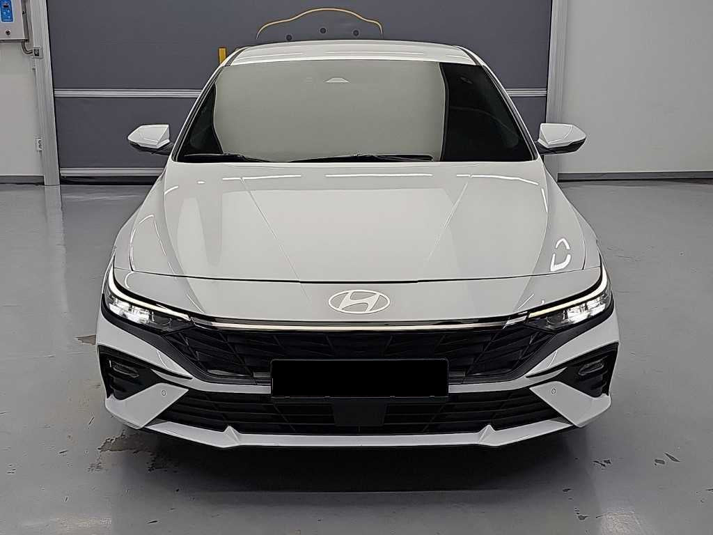 Hyundai Avante — photo 02