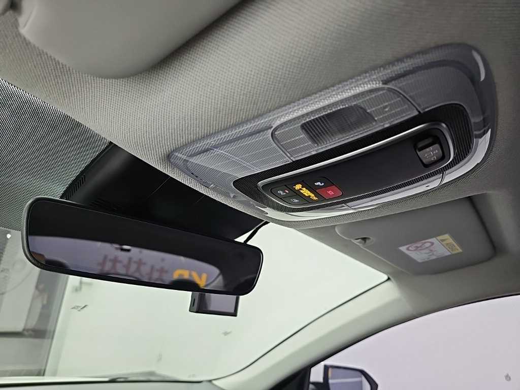 Hyundai Avante — photo 15