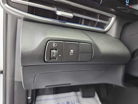 Hyundai Avante — photo 17