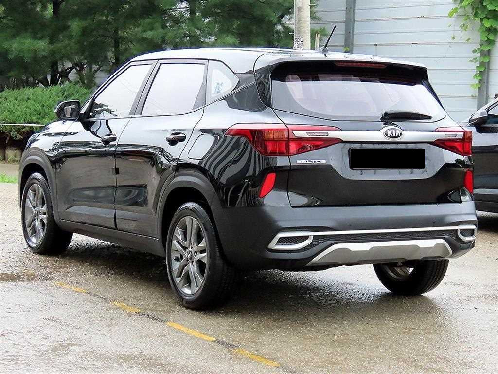 Kia Seltos — photo 03