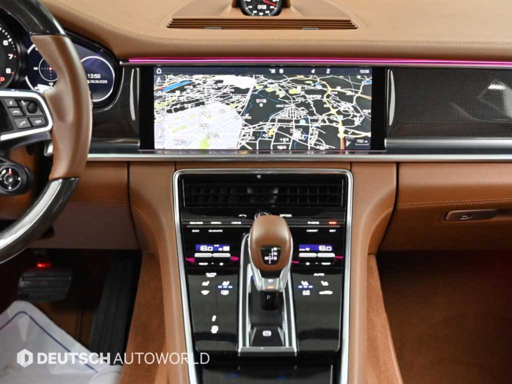 Porsche Panamera — photo 14
