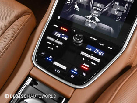 Porsche Panamera — photo 16
