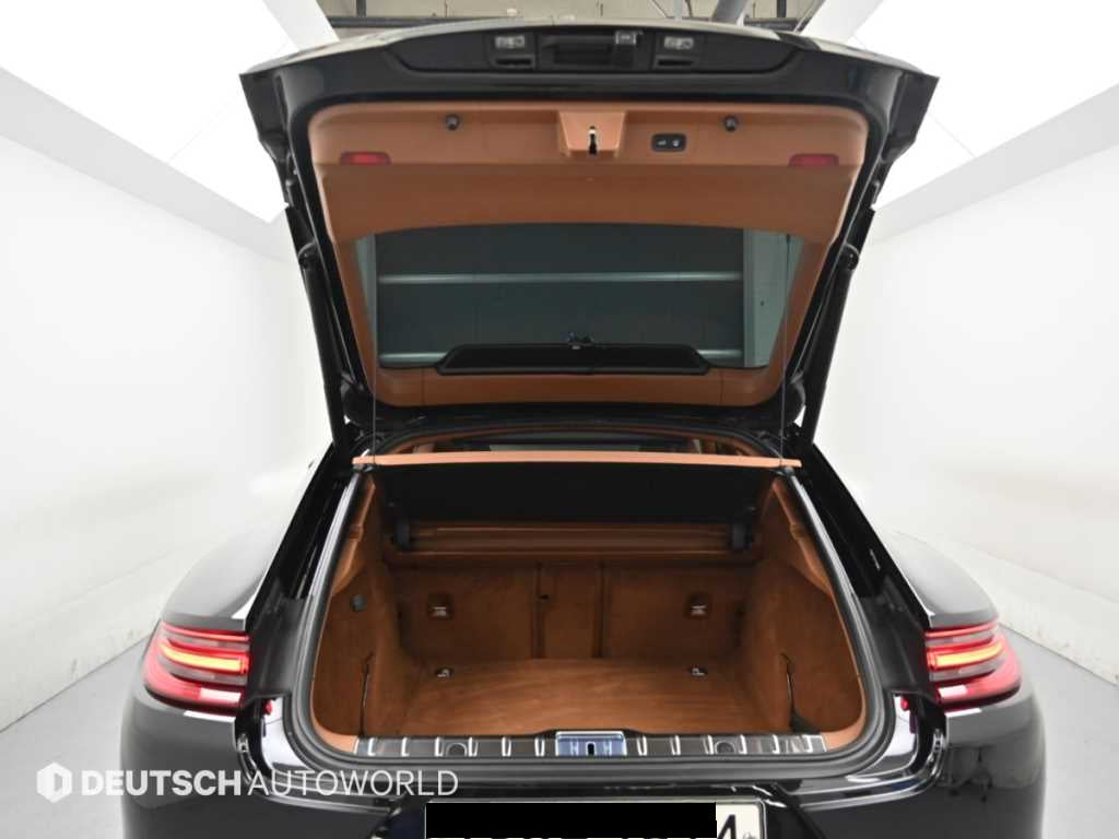 Porsche Panamera — photo 19