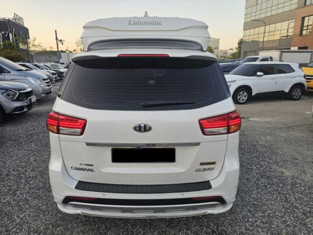 Kia Carnival — photo 02
