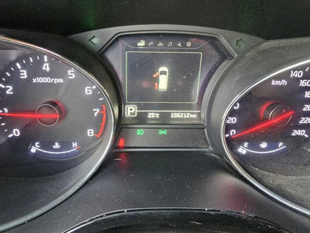 Kia Carnival — photo 13