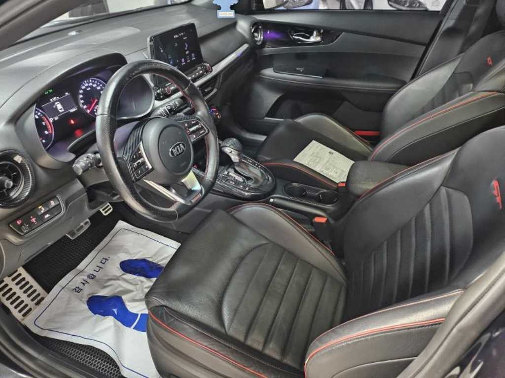 Kia K3 — photo 05