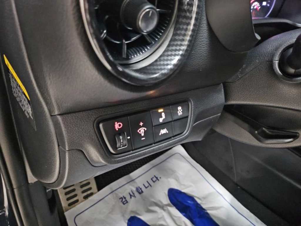 Kia K3 — photo 13