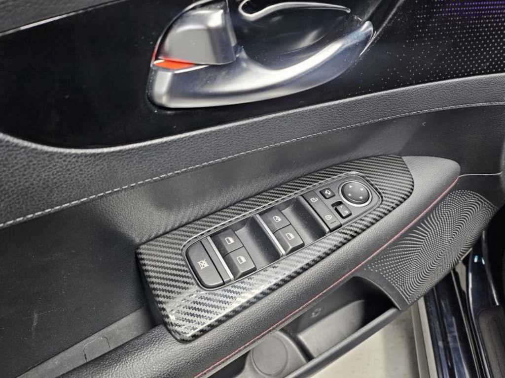 Kia K3 — photo 14