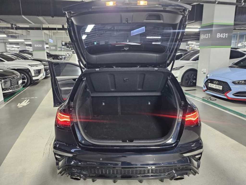 Kia K3 — photo 18